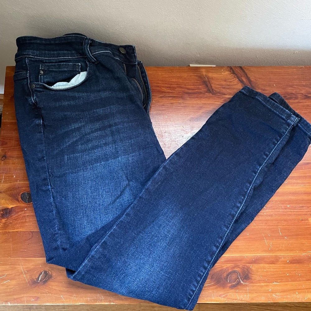 Judy Blue 16W Skinny Jeans